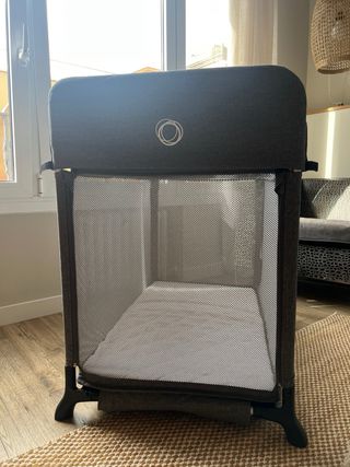 Cuna de viaje Bugaboo gris