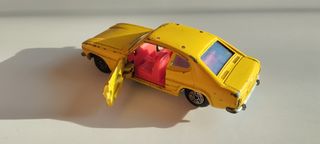 FORD CAPRI ESCALA 1/37 Guisval Amarillo