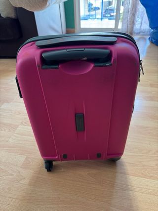 Maleta pequeña gris y rosa