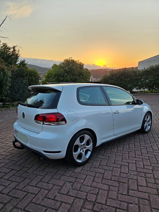 VW GOLF GTI VI DSG NACIONAL