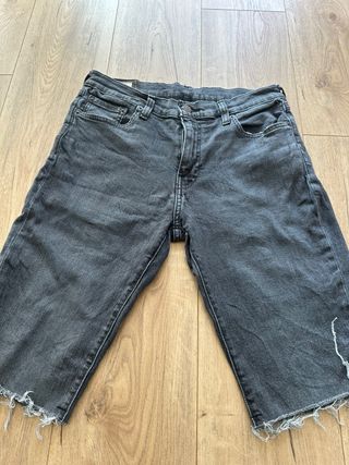 Bermuda Levi's Gris Desgastado Vintage 