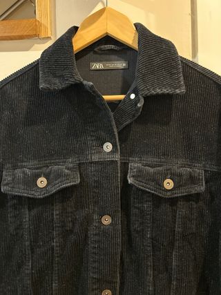 Chaqueta Zara Pana Negra oversize
