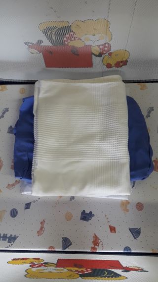 Cuna de viaje plegable