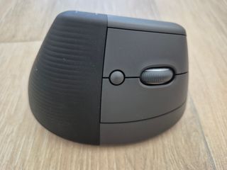 Ratón Vertical Logitech Lift Negro