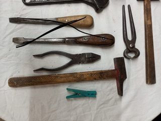 Lote de herramientas manuales
