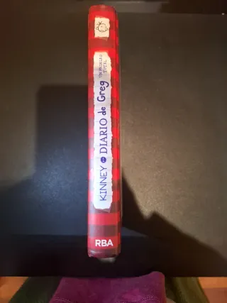 Diario de Greg 1 - Un pringao total