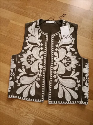 Chaleco Zara Mujer Bordado Talla L Verde Oliva