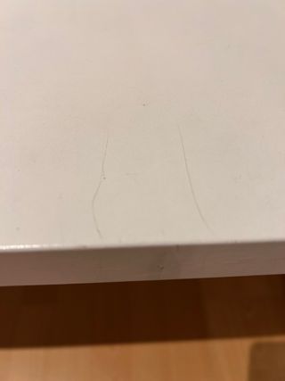 Mesa escritorio blanca Ikea y silla