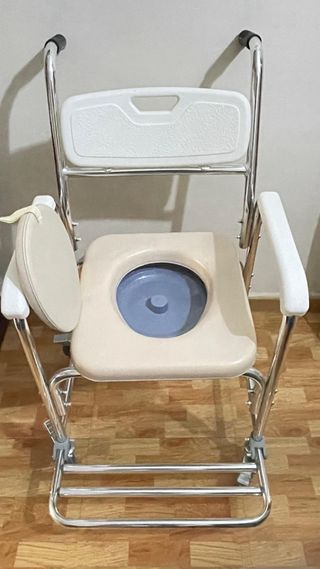 Silla WC y ducha con reposapiés