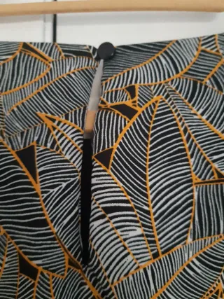 Vestido estampado hojas 