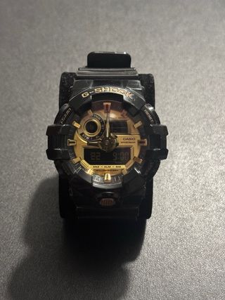 Reloj Casio G-Shock Negro y Dorado