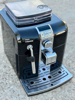 Cafetera Philips Saeco Syntia Negra