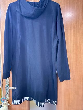 Vestito felpa con cappuccio nero con scritta Love