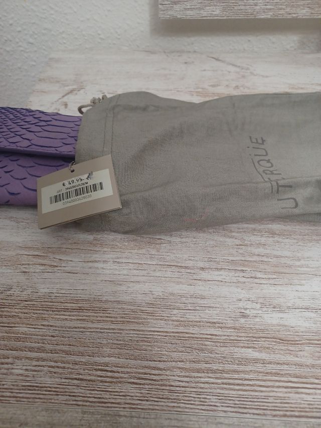 Bolso cartera Uterqüe púrpura y gris