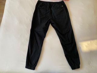 Zara Pantalón Negro