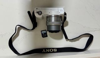 Sony  A5000 Blanca + Lente 16-50mm 1139 disparos