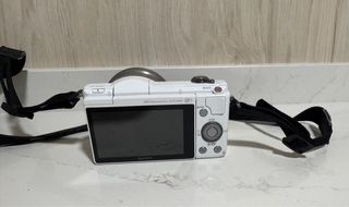 Sony  A5000 Blanca + Lente 16-50mm 1139 disparos