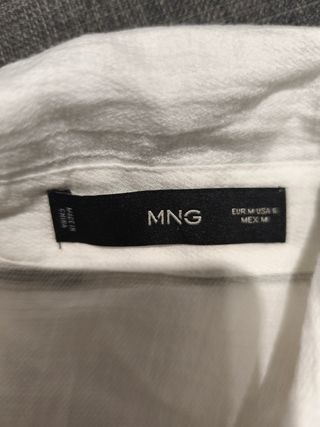 Camisa blanca Mango bordada