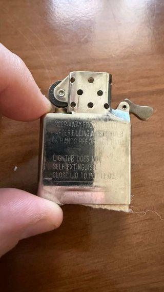 Accendino Zippo Shuffle Up and Deal anno 2005