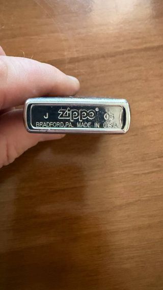 Accendino Zippo Shuffle Up and Deal anno 2005