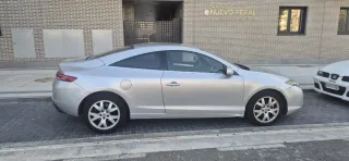 Renault Laguna Coupe  2010