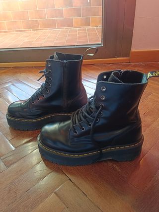 Botas Dr.Martens plataforma negras Talla 39