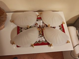 Applique in vetro satinato con dettagli oro