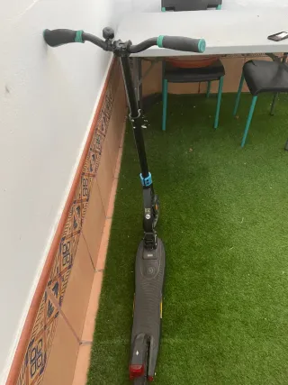 Patinete eléctrico infantil