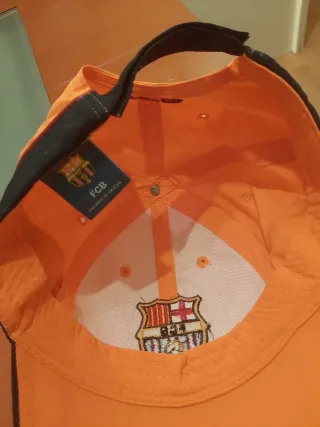 Gorra FC Barcelona Naranja y Negra