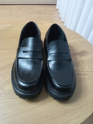 Zapatos Pull&Bear negros talla 42
