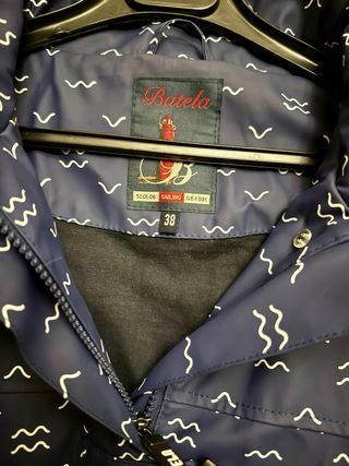 Impermeable Batela Azul Marino Talla 38. Mujer 
