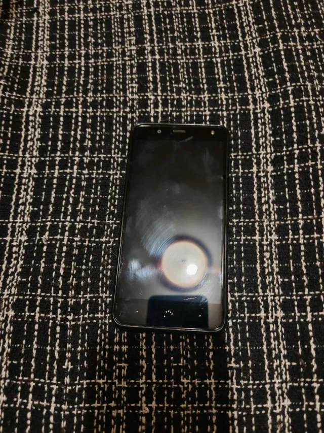 Teléfono móvil BQ U 2 Gris