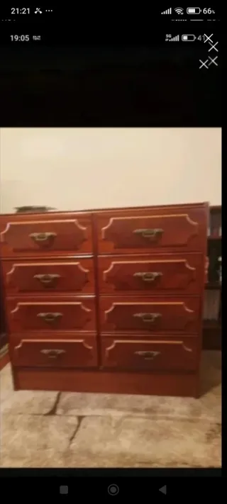 Cajonera de madera  con 8 cajones 