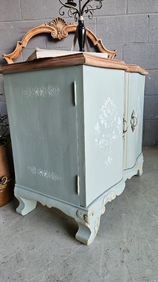 Mesita antigua XL