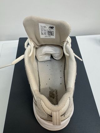 Zapatillas New Balance Beige/Blanco Talla 40