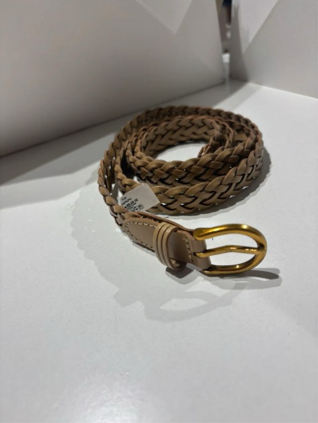 Cinturón trenzado ajustable dorado