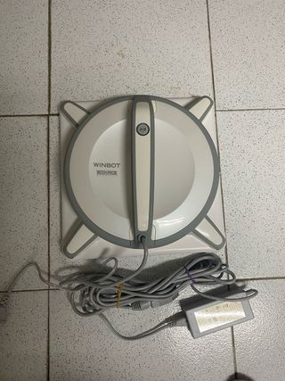 Equipo para la limpieza de cristales 
Marca Winbot