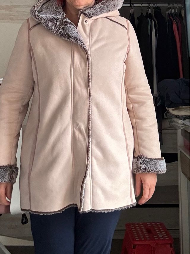 Abrigo rosa con capucha talla 44 largo 65 cm q