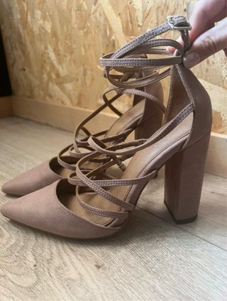 Zapatos de tacón ASOS beige