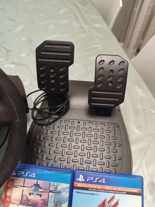 Volante Ferrari PS4/PS5 Thrustmaster