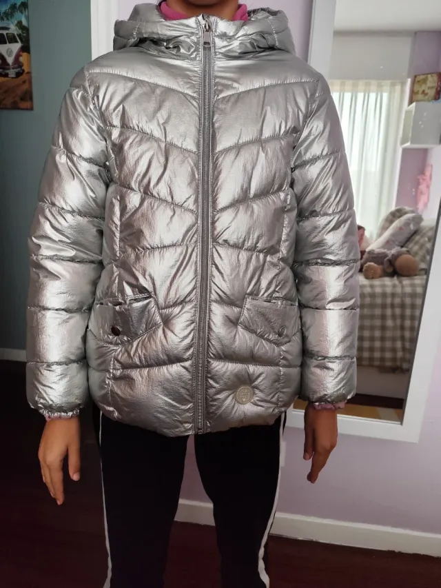 Cazadora plateada niña