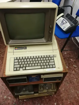 Apple IIe Ordenador Vintage Beige
