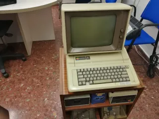 Apple IIe Ordenador Vintage Beige