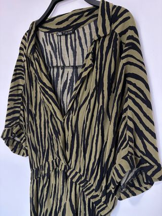 Mono Zara estampado cebra talla L