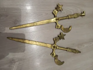 Antiguas Pareja espadas latón