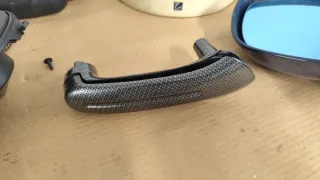 Asideros puerta imitación carbono Golf IV