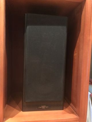 Equipo de música Pioneer negro con altavoces
