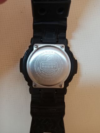 Reloj Casio G-Shock Negro y Plateado