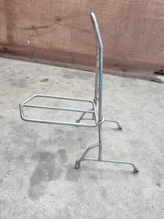 Soporte de respaldo portaequipaje