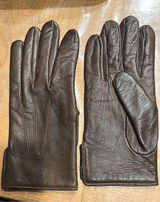 Guantes de piel marrones
